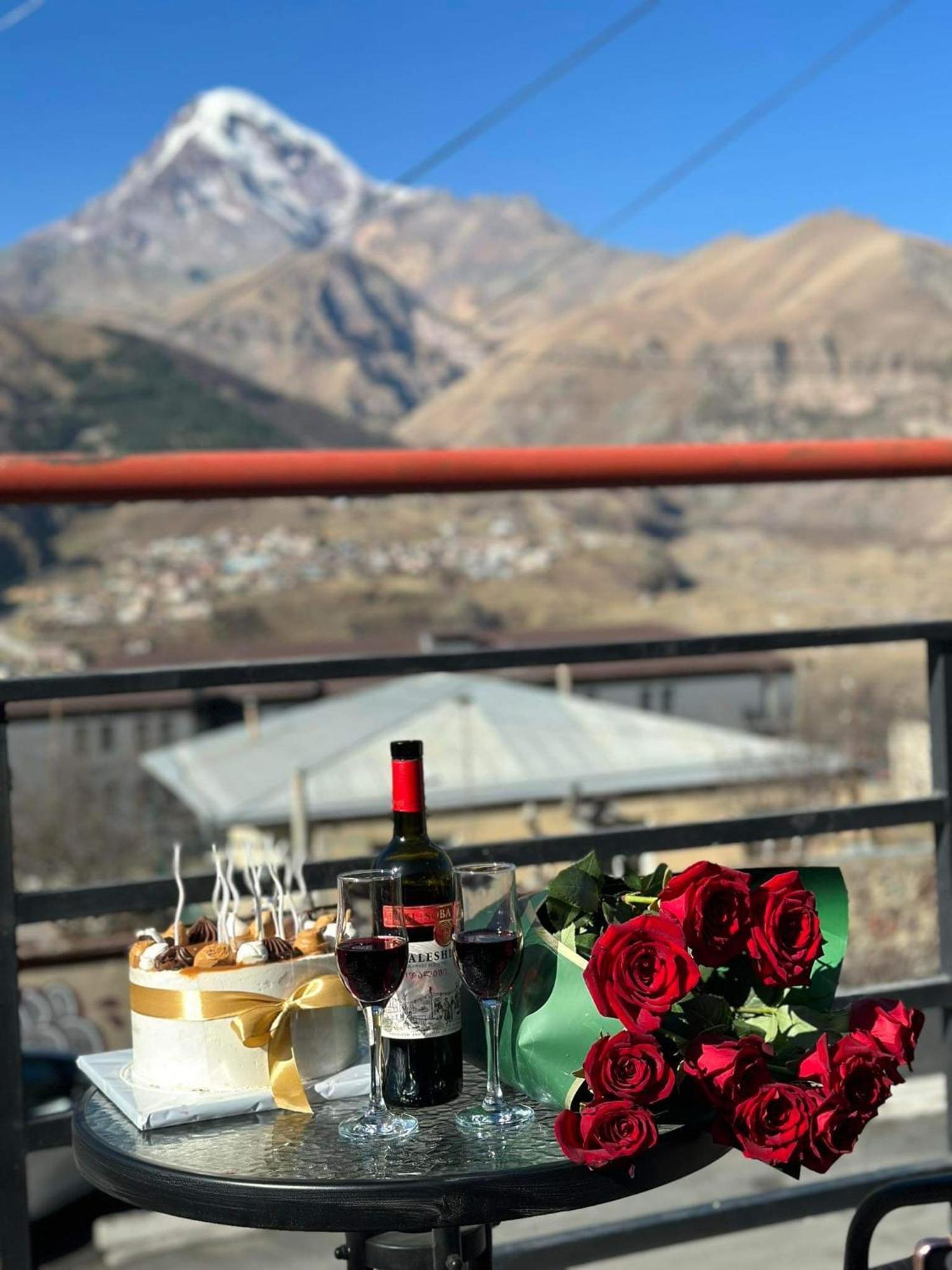 Mate'S Home Kazbegi Exteriér fotografie